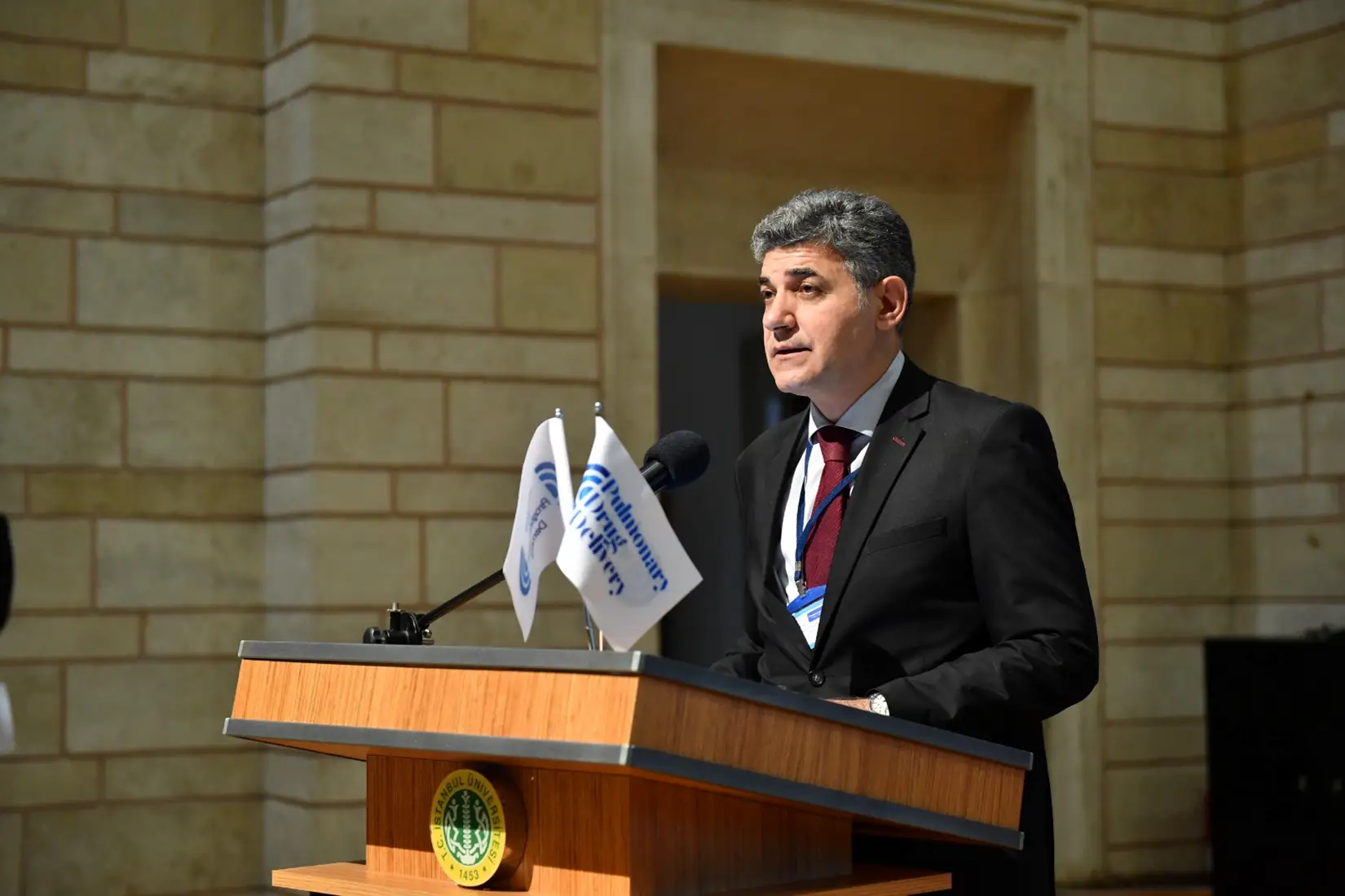 Prof. Dr. Mustafa Oral Öncül’le Koronavirüse Dair